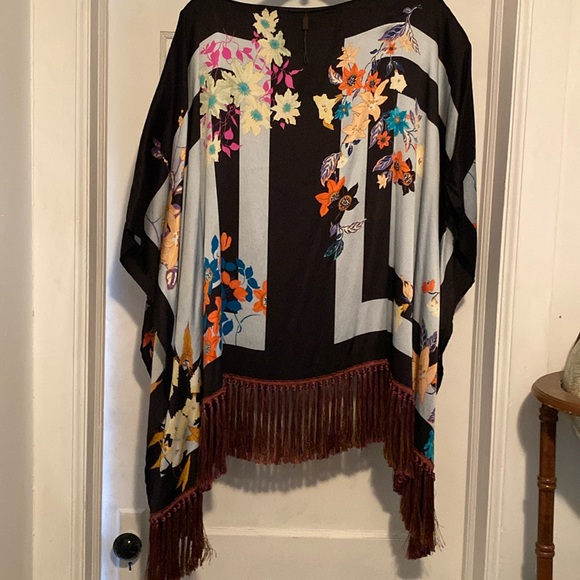 Etro Silk Elastane Stunning Print Fringe Hem Poncho New With Tags Made in Italy - Picture 7 of 16